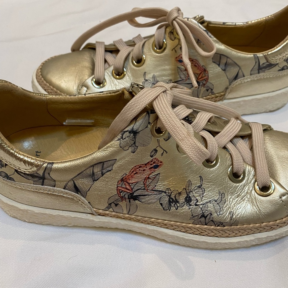 Rare Softwaves Frog Sneaker Gold Metallic Tree Frog Toucan Travel Shoes 38.5